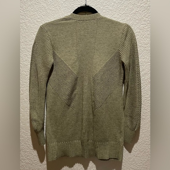 Lululemon Knit Texture Open Cardigan Sweater Olive Green Cardigan Sweater Size 2 - Picture 7 of 11